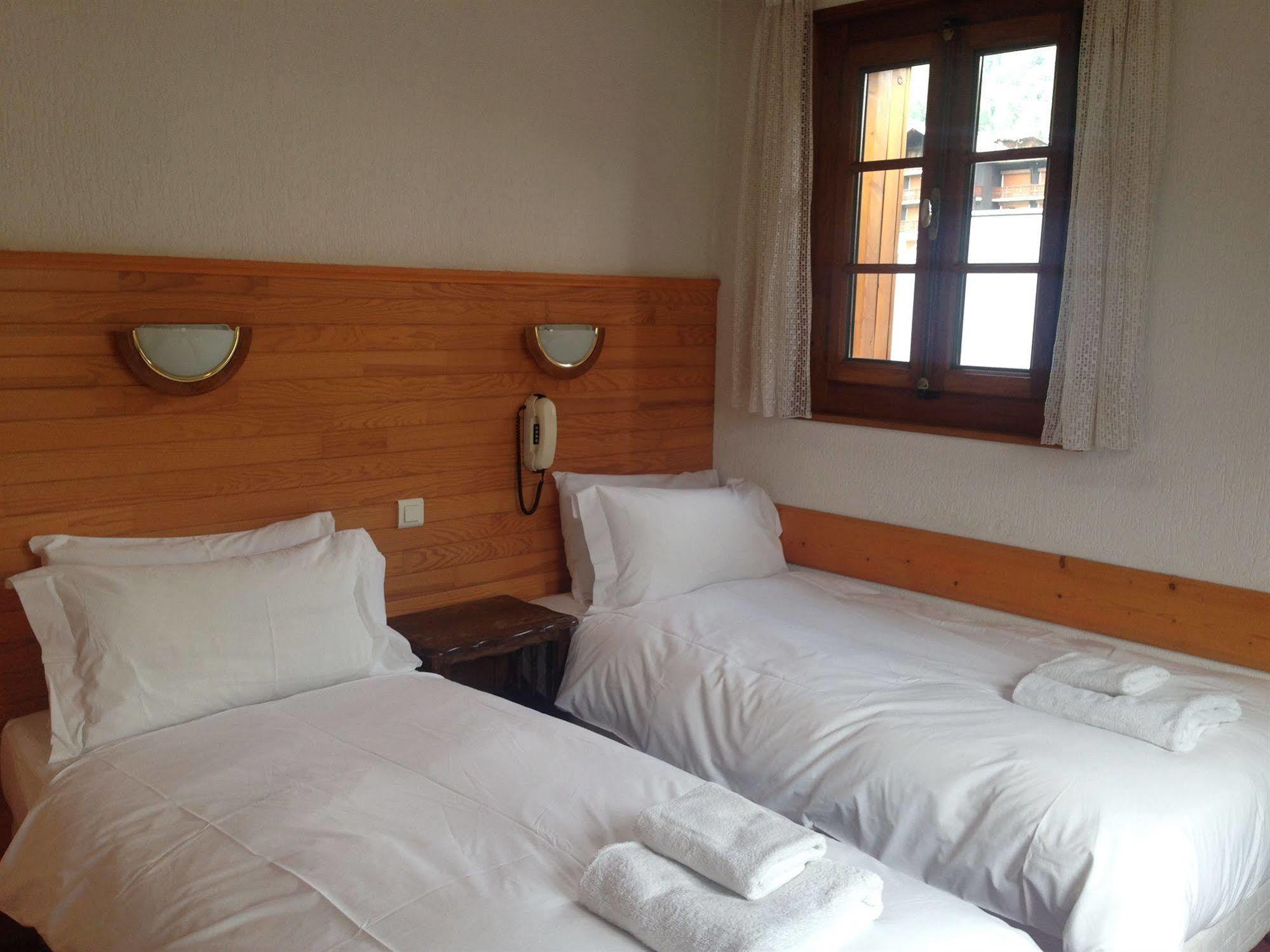 Hotel L'Aubergade Morzine Buitenkant foto
